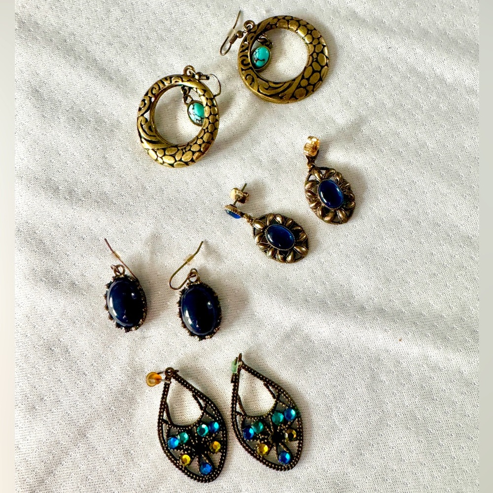 Bargain time - turquoise and Blue mixed pierced Earrings Set